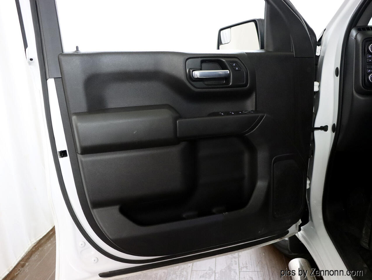 Chevrolet Silverado 1500 4WD Crew Cab 147" Custom 2021