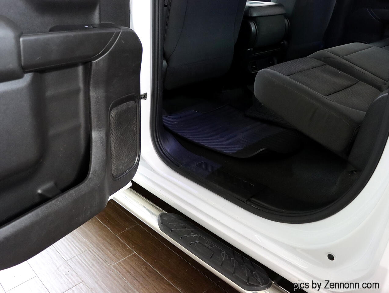 Chevrolet Silverado 1500 4WD Crew Cab 147" Custom 2021