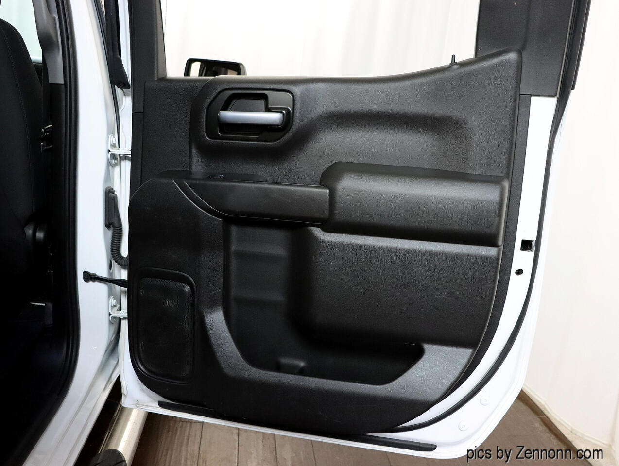 Chevrolet Silverado 1500 4WD Crew Cab 147" Custom 2021