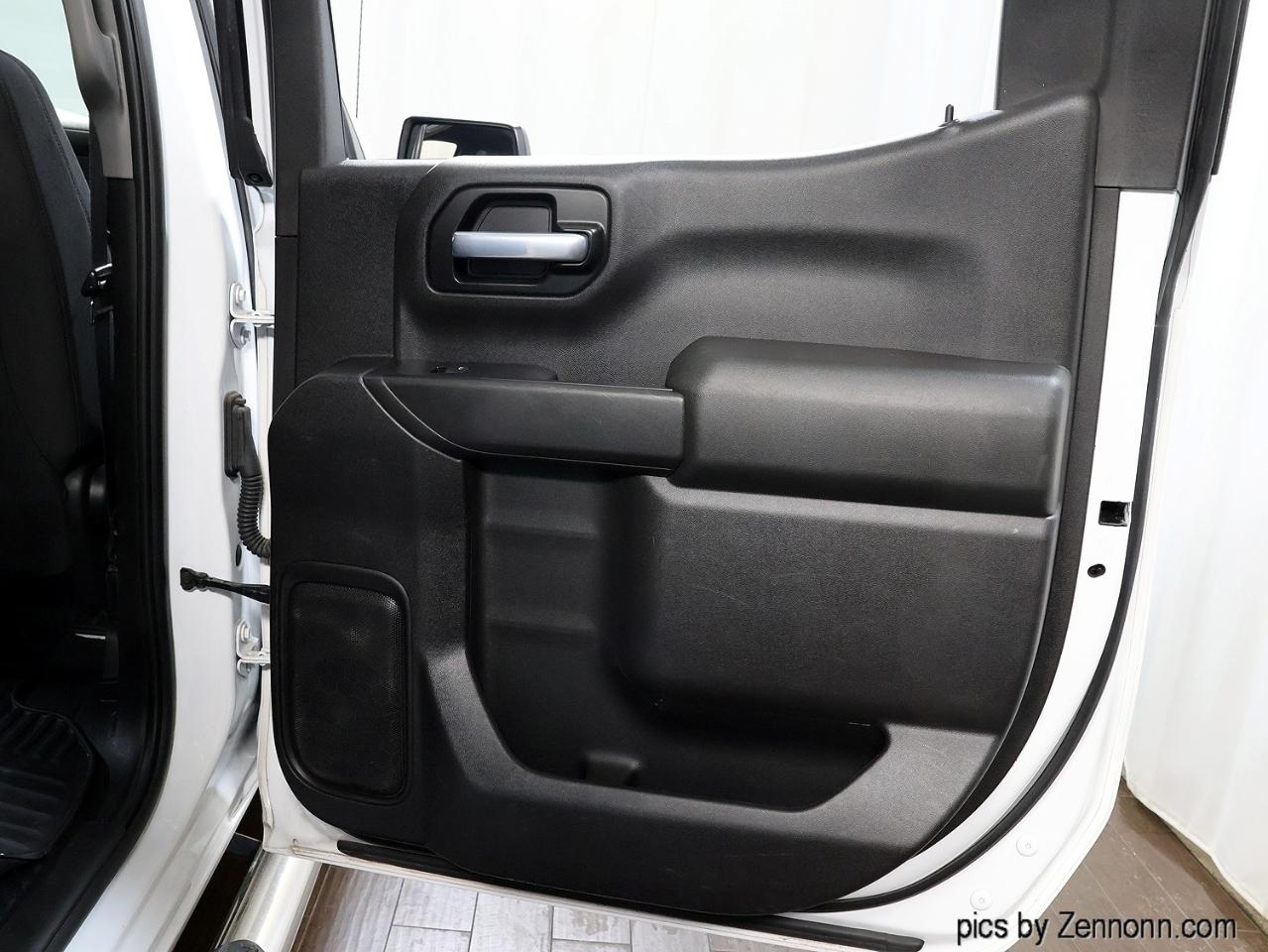 Chevrolet Silverado 1500 4WD Crew Cab 147" Custom 2021