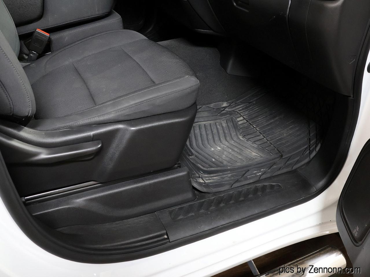 Chevrolet Silverado 1500 4WD Crew Cab 147" Custom 2021