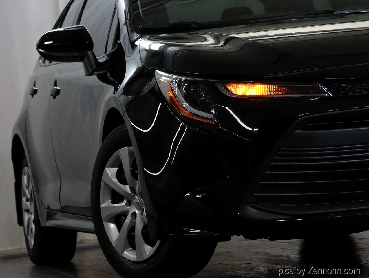 Toyota Corolla LE CVT (Natl) 2025