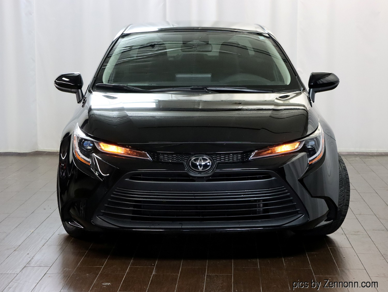 Toyota Corolla LE CVT (Natl) 2025