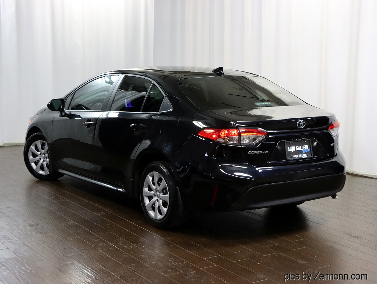 Toyota Corolla LE CVT (Natl) 2025