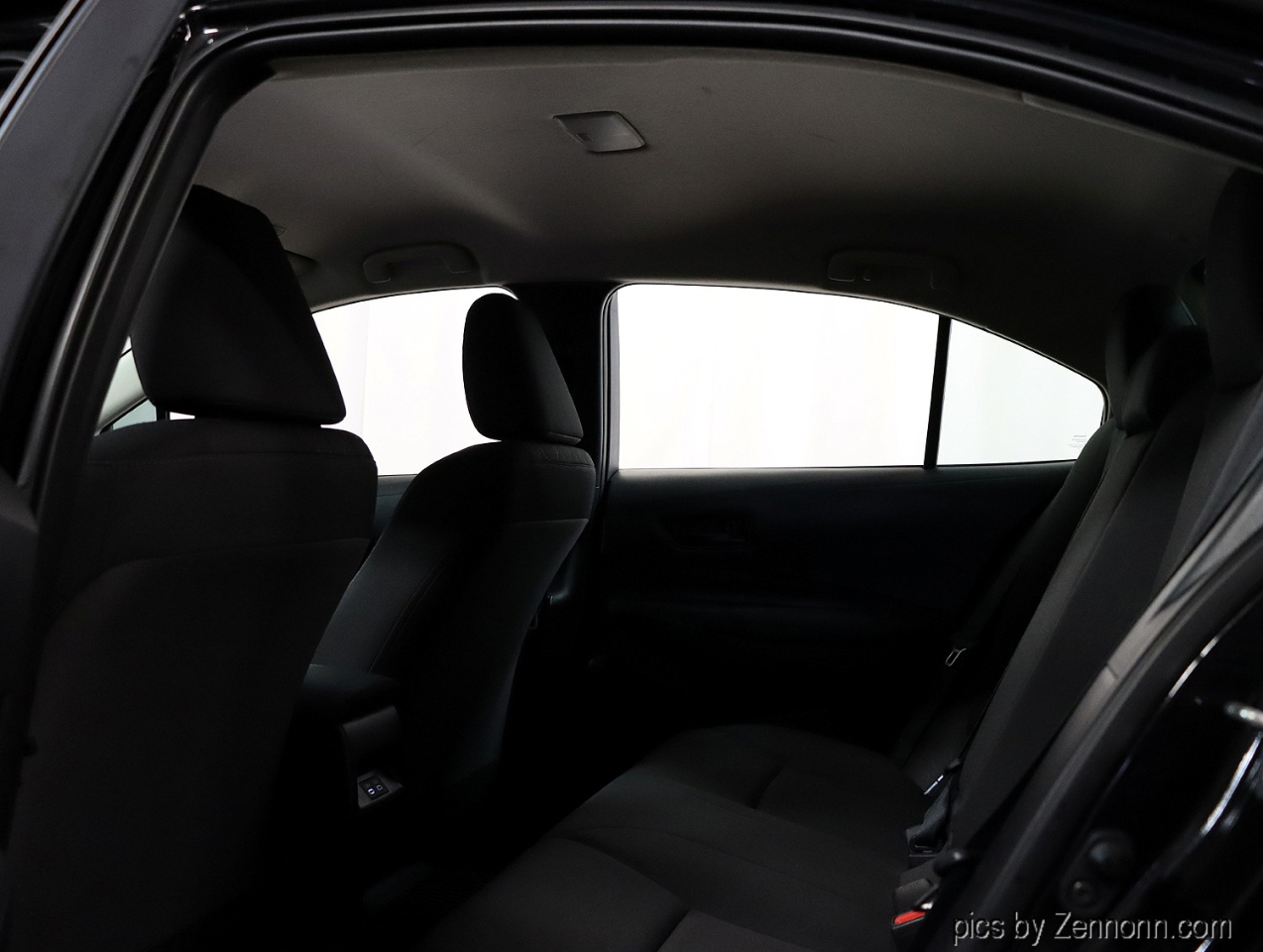 Toyota Corolla LE CVT (Natl) 2025