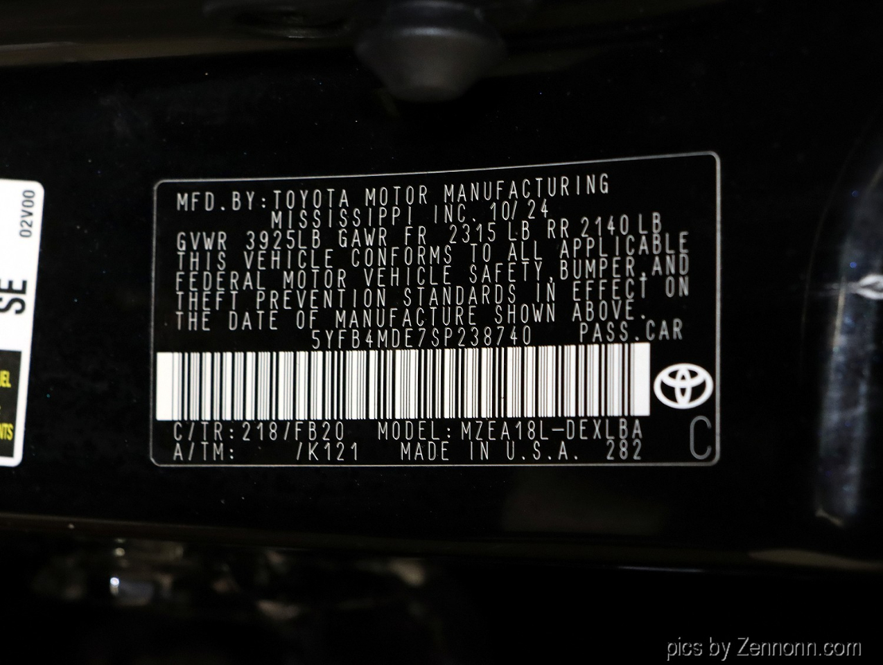 Toyota Corolla LE CVT (Natl) 2025