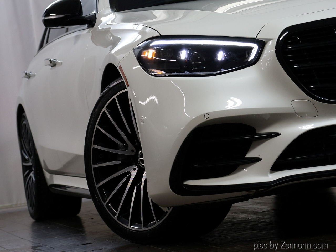 Mercedes-Benz S-Class  2022