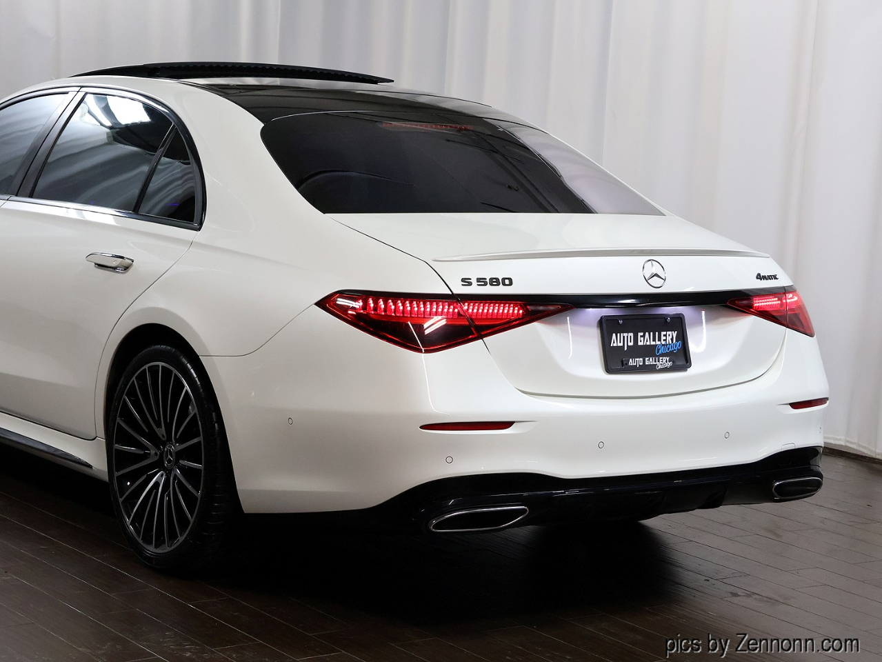 Mercedes-Benz S-Class  2022