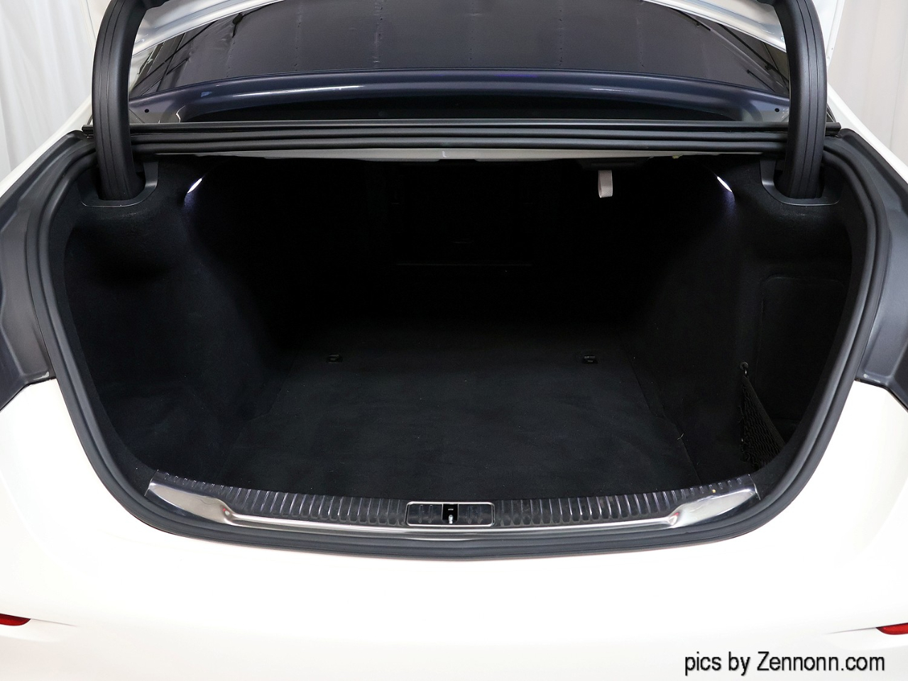 Mercedes-Benz S-Class  2022