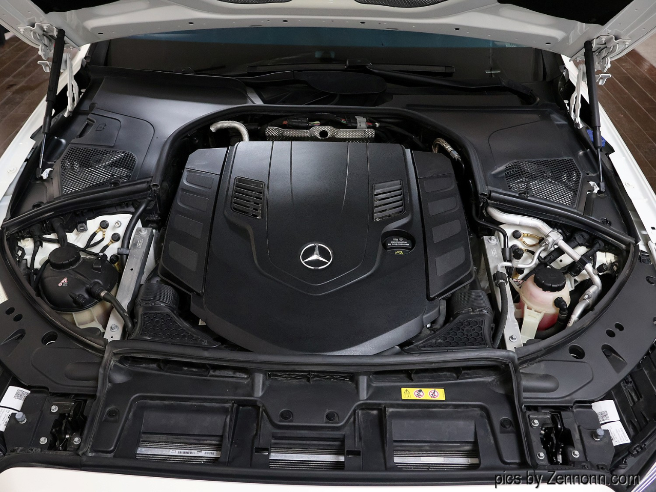 Mercedes-Benz S-Class  2022