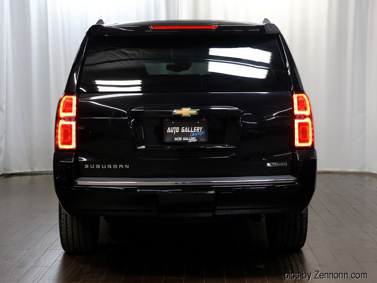 Chevrolet Suburban 4WD 4dr 1500 Premier 2017