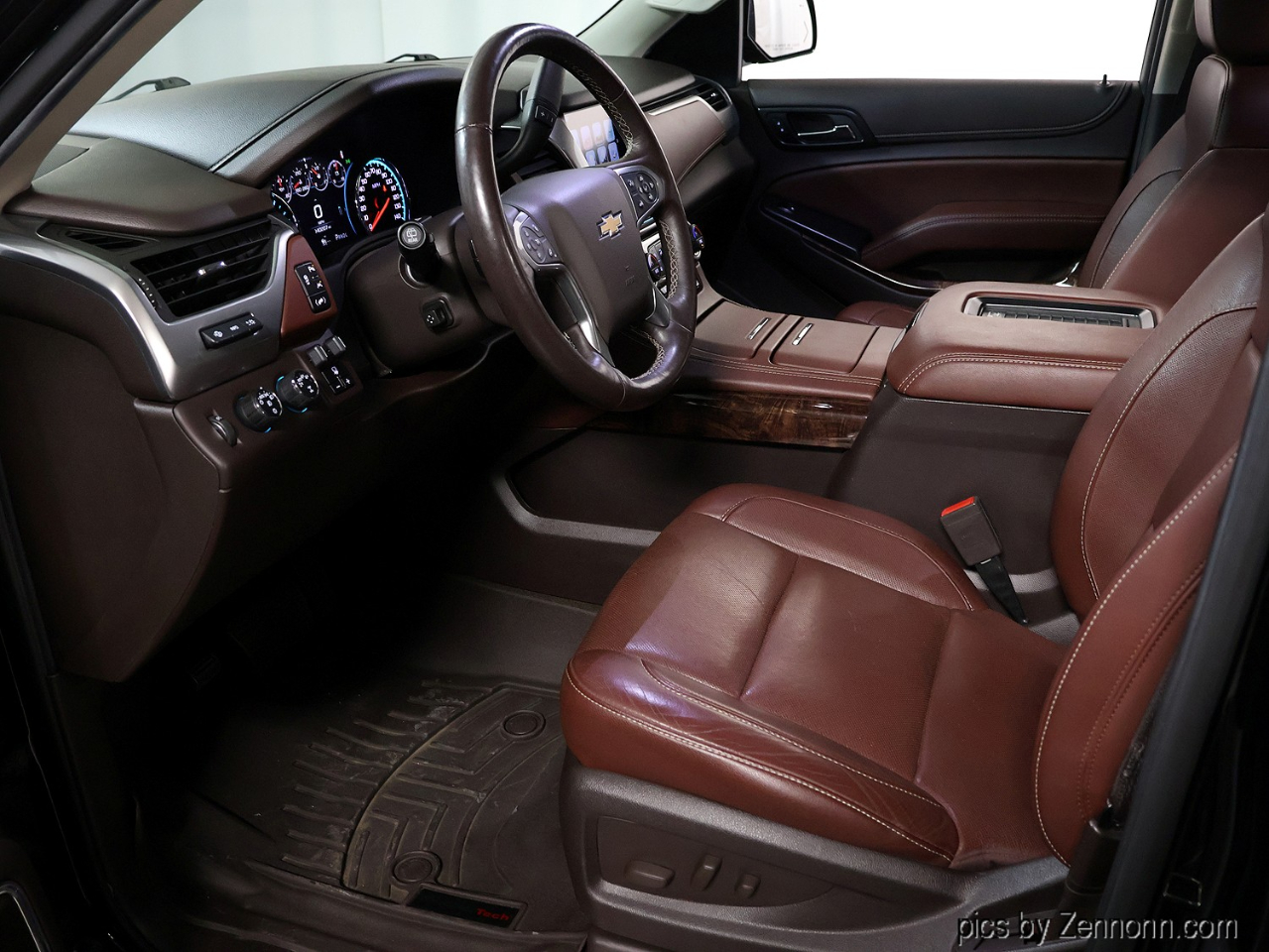 Chevrolet Suburban 4WD 4dr 1500 Premier 2017