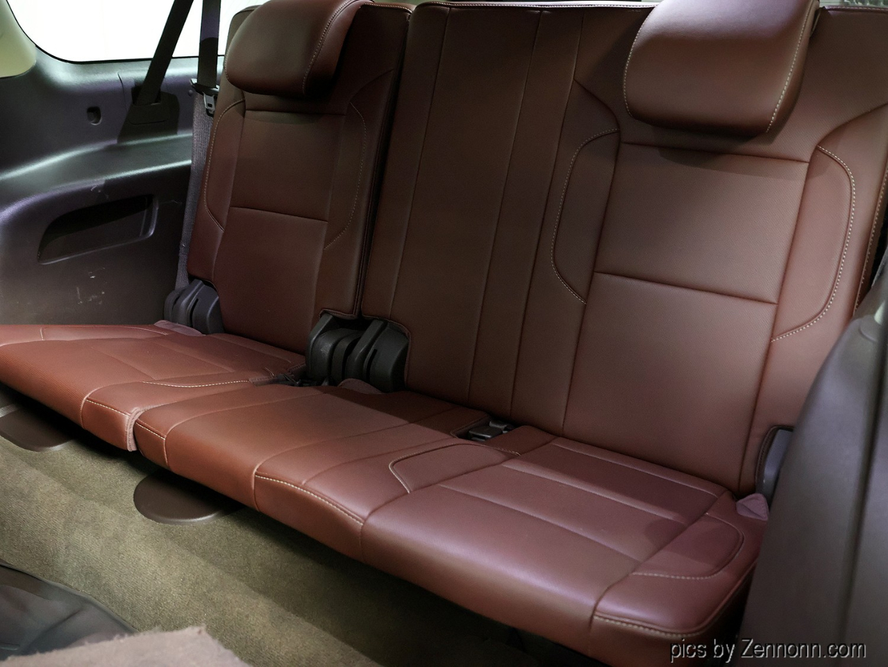 Chevrolet Suburban 4WD 4dr 1500 Premier 2017