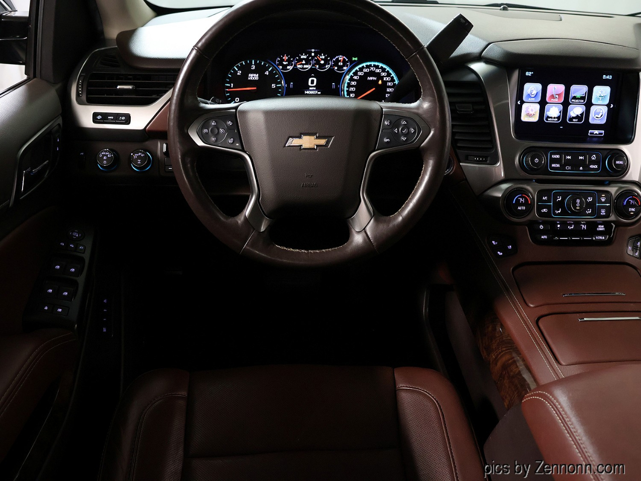 Chevrolet Suburban 4WD 4dr 1500 Premier 2017