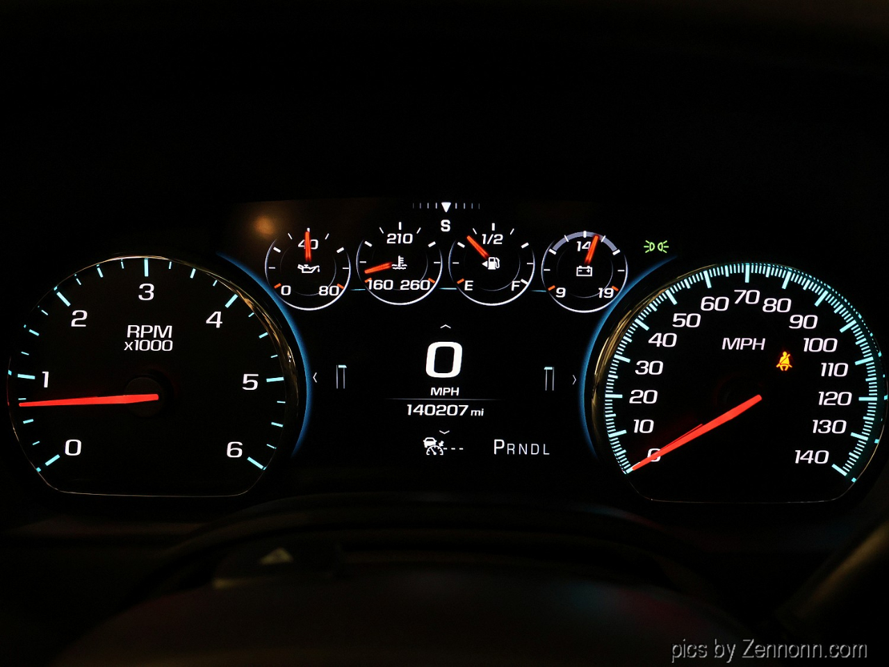 Chevrolet Suburban 4WD 4dr 1500 Premier 2017