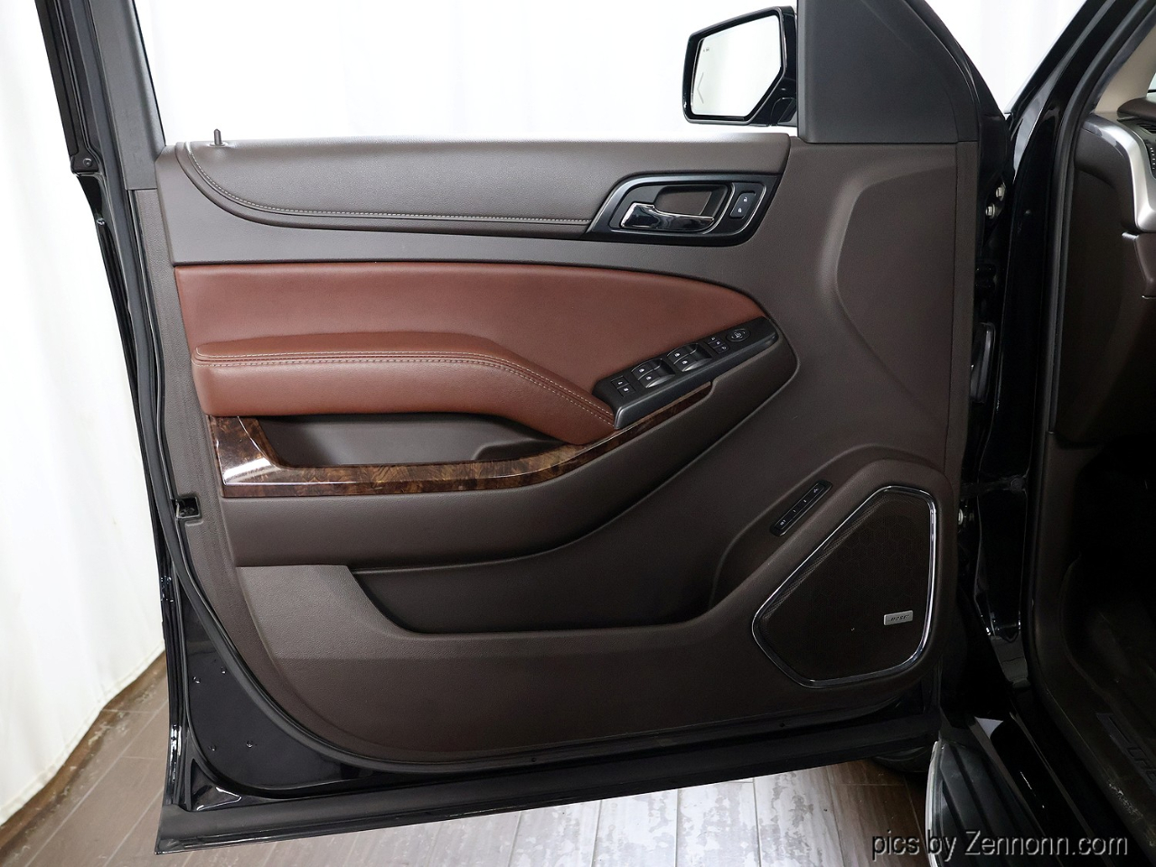 Chevrolet Suburban 4WD 4dr 1500 Premier 2017