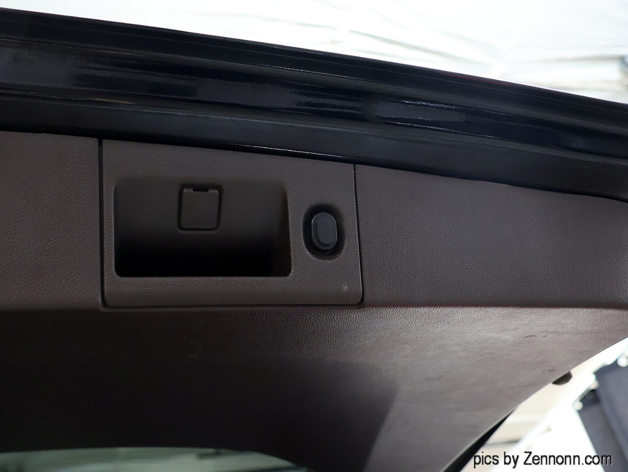 Chevrolet Suburban 4WD 4dr 1500 Premier 2017