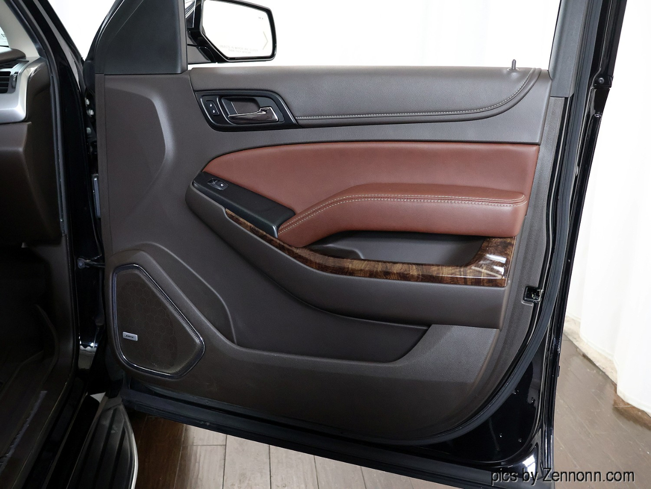 Chevrolet Suburban 4WD 4dr 1500 Premier 2017