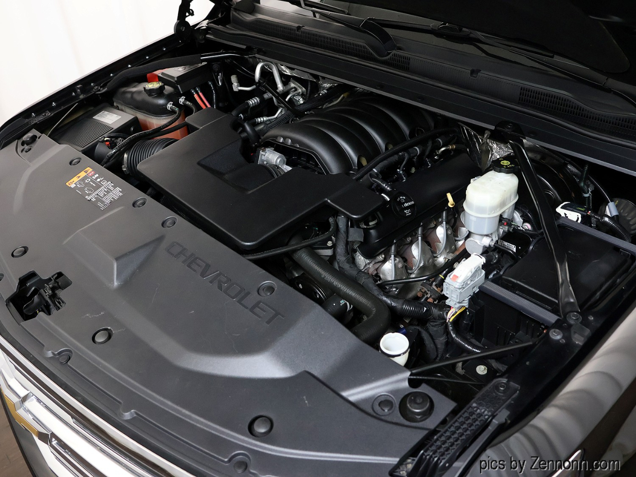 Chevrolet Suburban 4WD 4dr 1500 Premier 2017