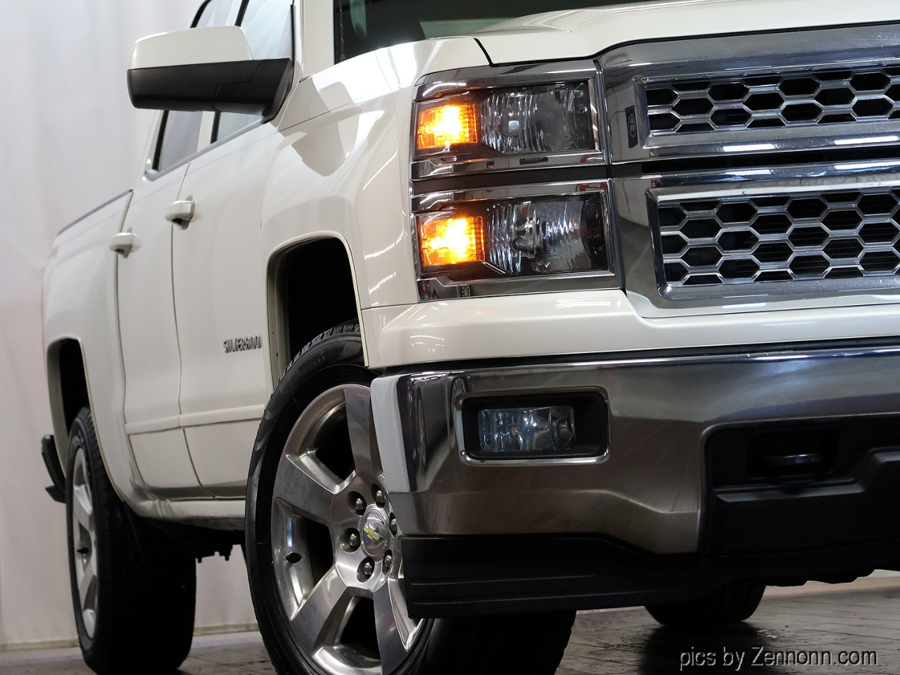 Chevrolet Silverado 1500 4WD Crew Cab 143.5" LT w/1LT 2015