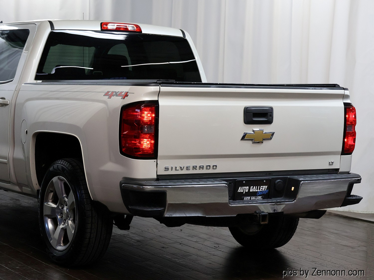 Chevrolet Silverado 1500 4WD Crew Cab 143.5" LT w/1LT 2015