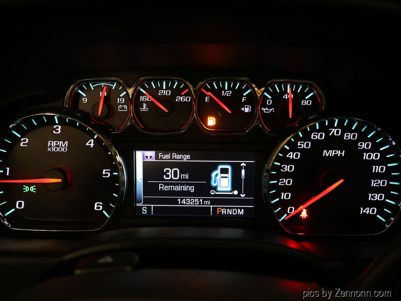 Chevrolet Silverado 1500 4WD Crew Cab 143.5" LT w/1LT 2015