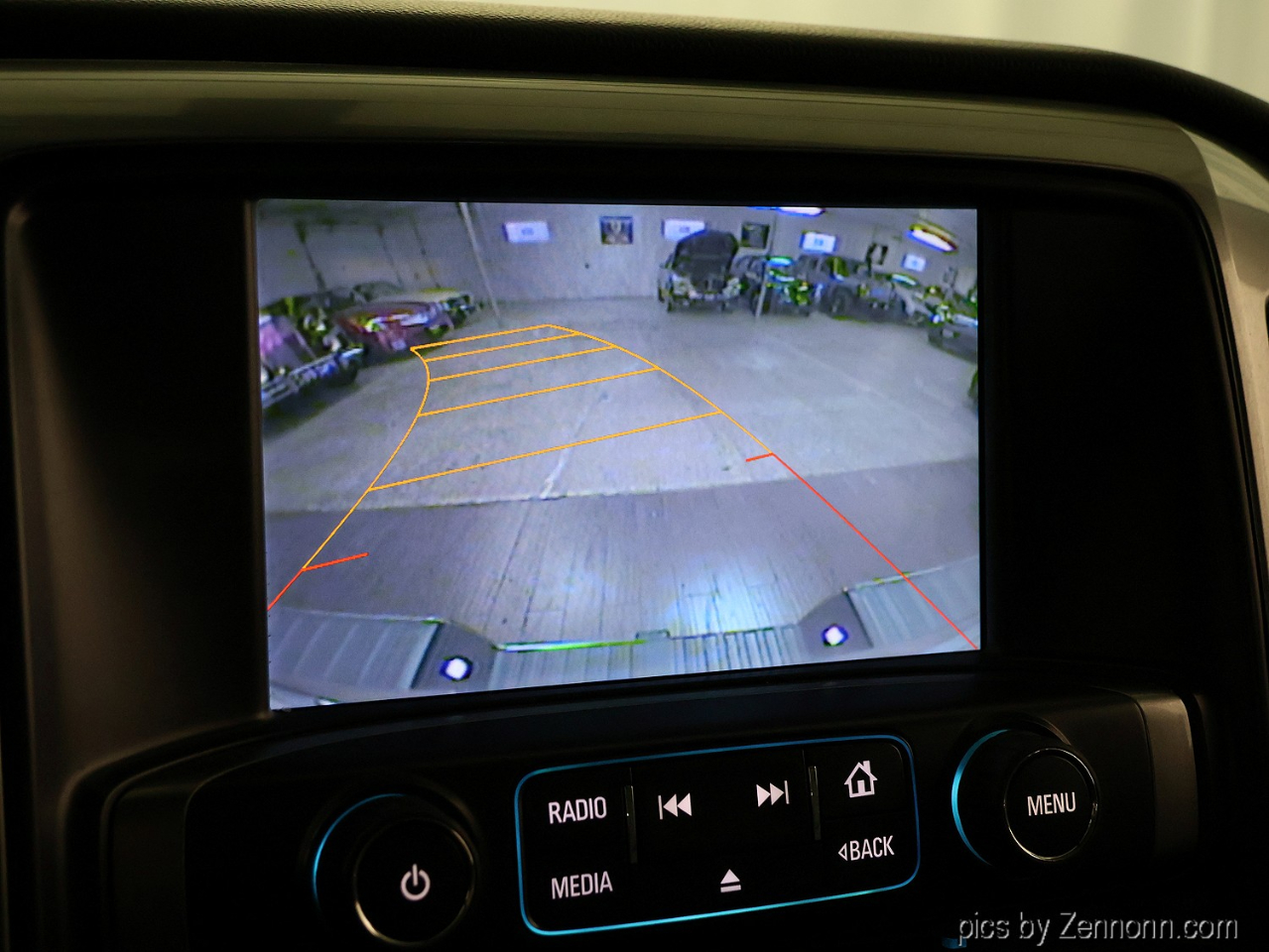 Chevrolet Silverado 1500 4WD Crew Cab 143.5" LT w/1LT 2015