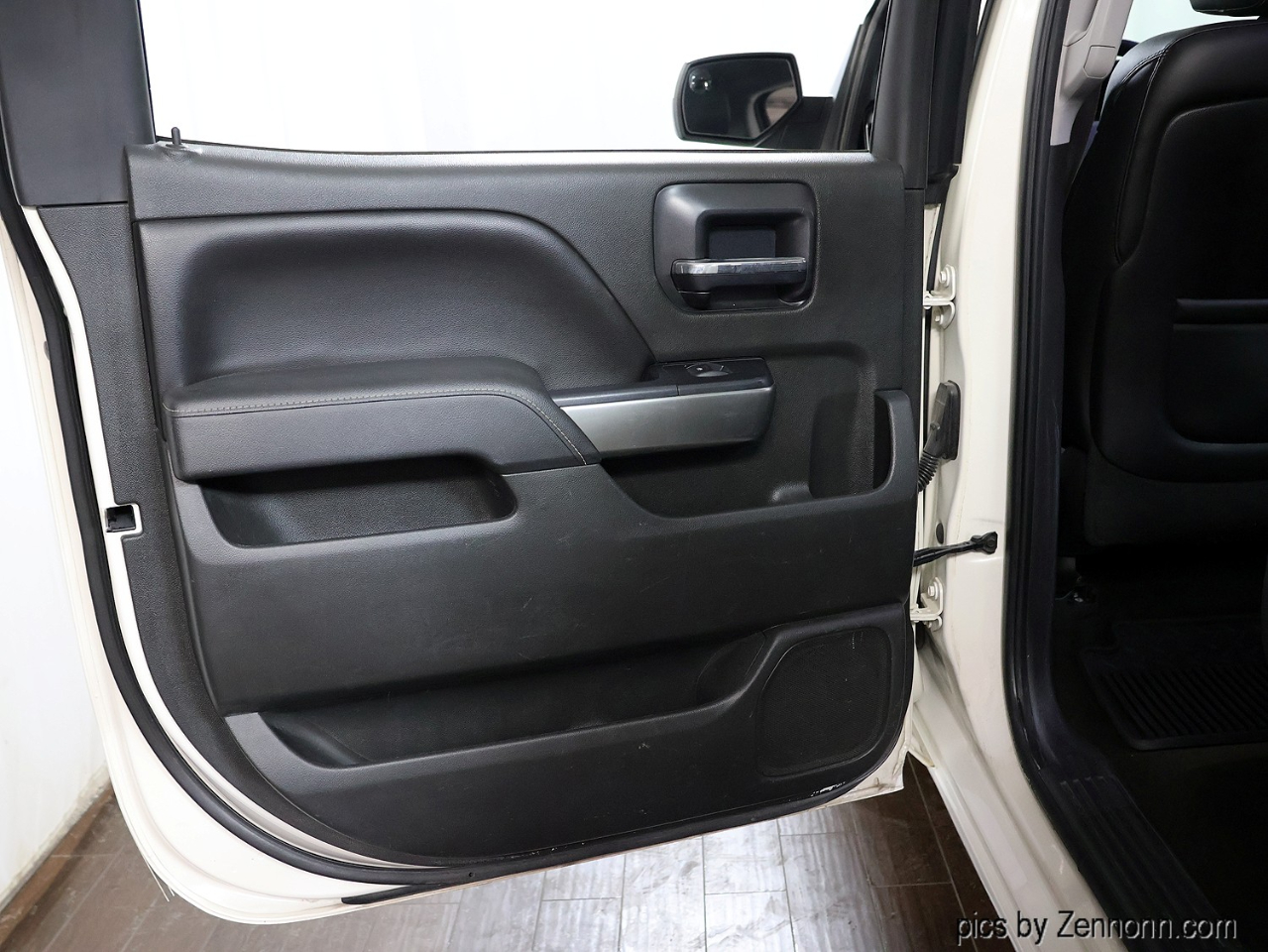 Chevrolet Silverado 1500 4WD Crew Cab 143.5" LT w/1LT 2015