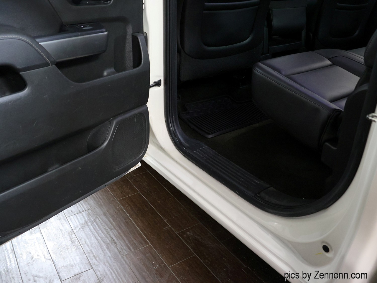 Chevrolet Silverado 1500 4WD Crew Cab 143.5" LT w/1LT 2015