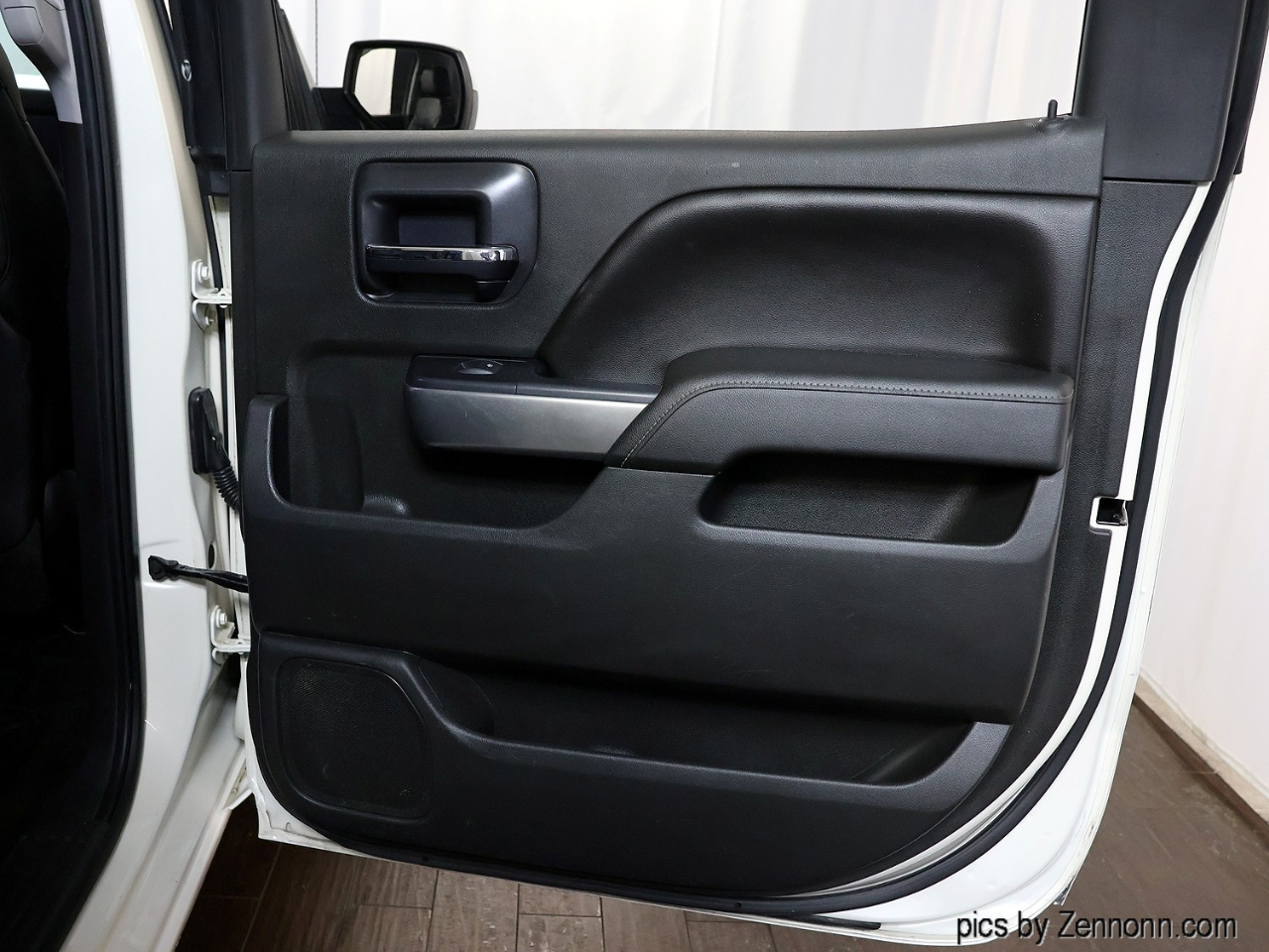 Chevrolet Silverado 1500 4WD Crew Cab 143.5" LT w/1LT 2015