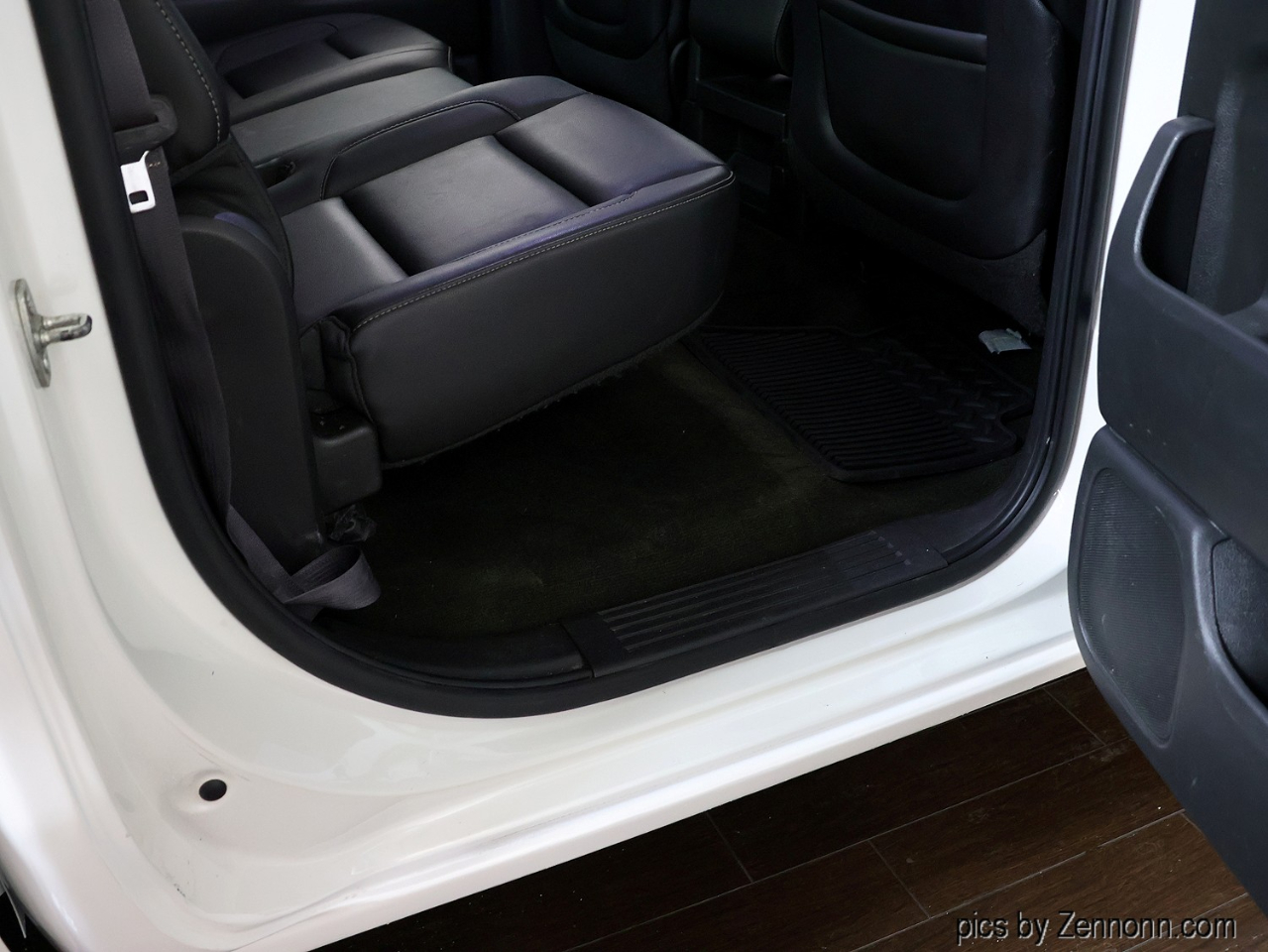 Chevrolet Silverado 1500 4WD Crew Cab 143.5" LT w/1LT 2015