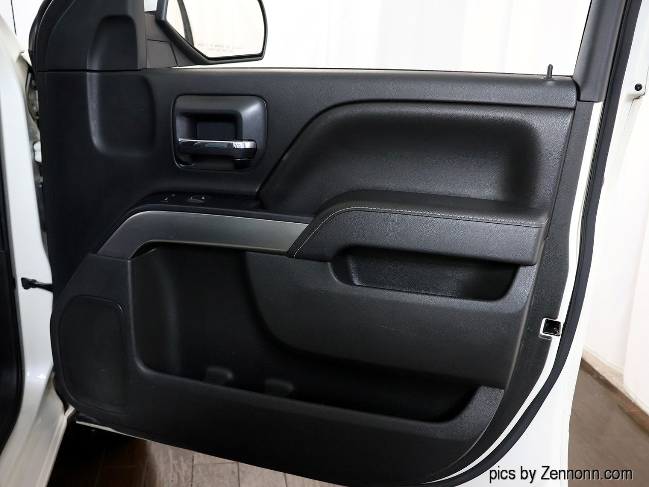 Chevrolet Silverado 1500 4WD Crew Cab 143.5" LT w/1LT 2015