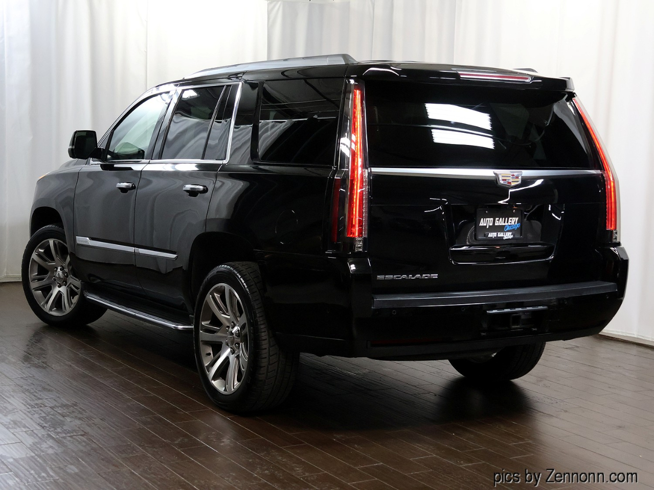 Cadillac Escalade 4WD 4dr Luxury 2017