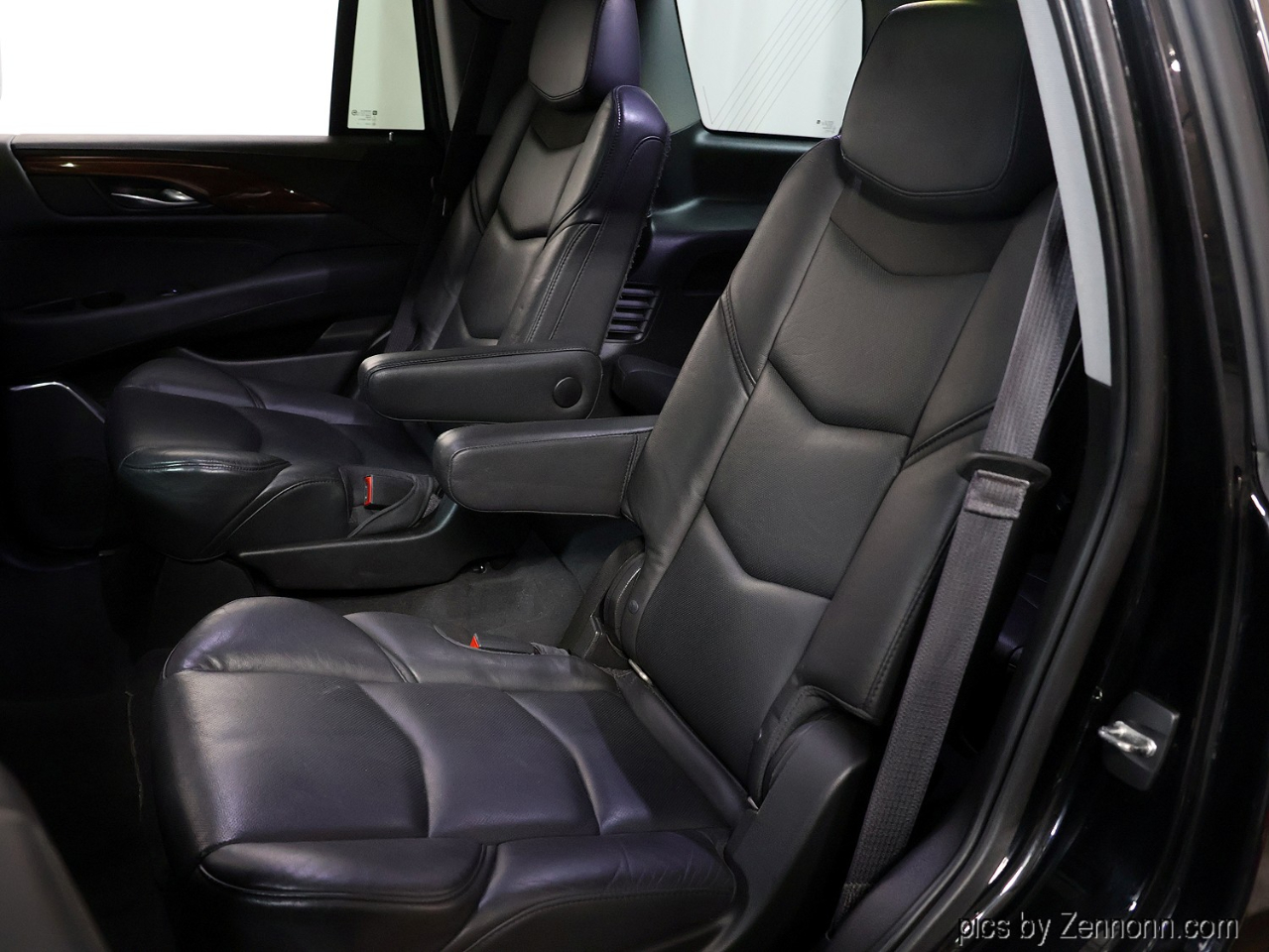 Cadillac Escalade 4WD 4dr Luxury 2017