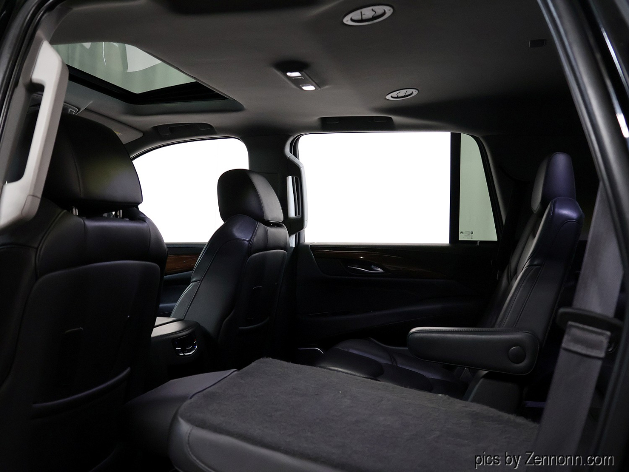 Cadillac Escalade 4WD 4dr Luxury 2017