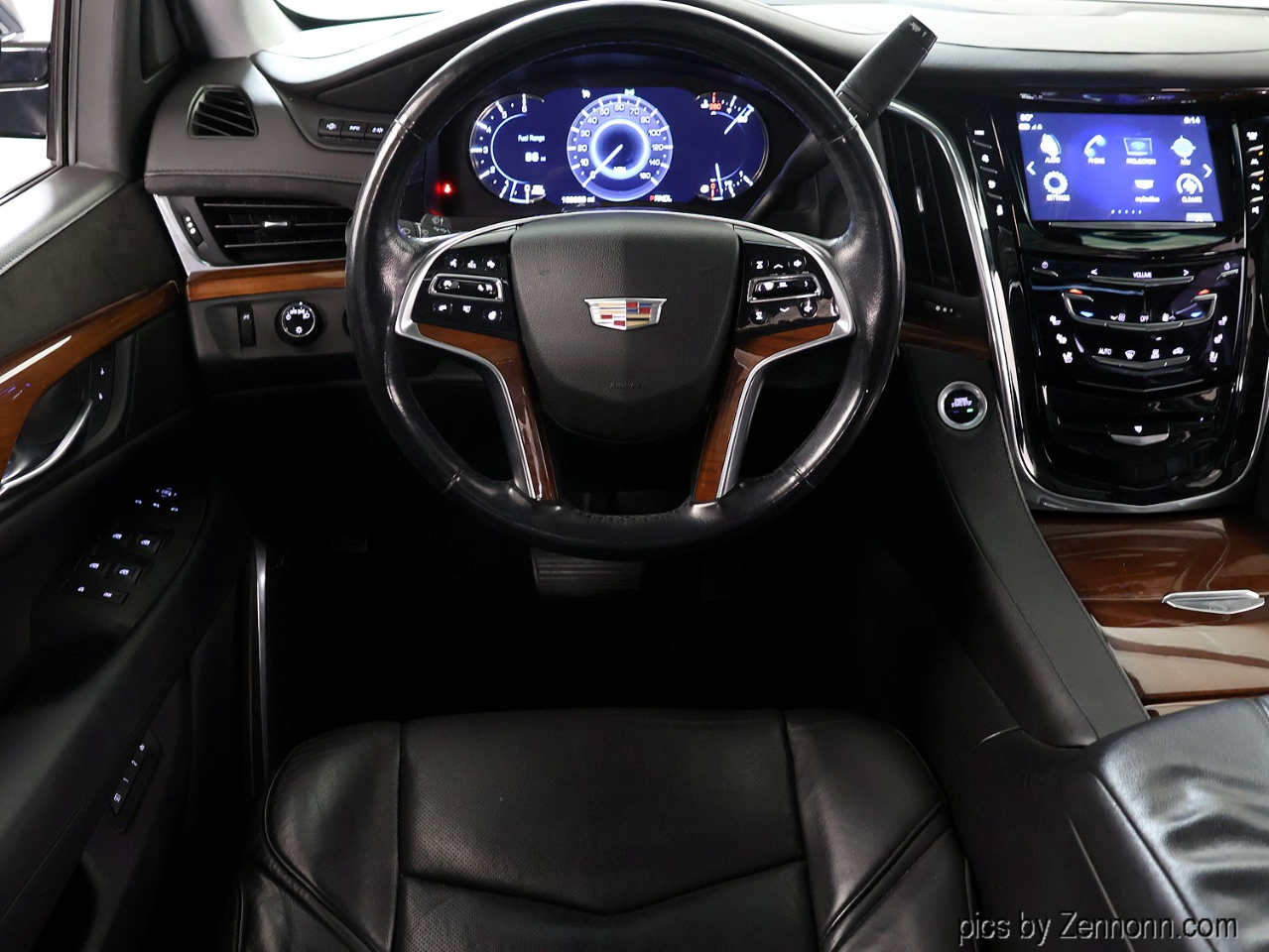 Cadillac Escalade 4WD 4dr Luxury 2017