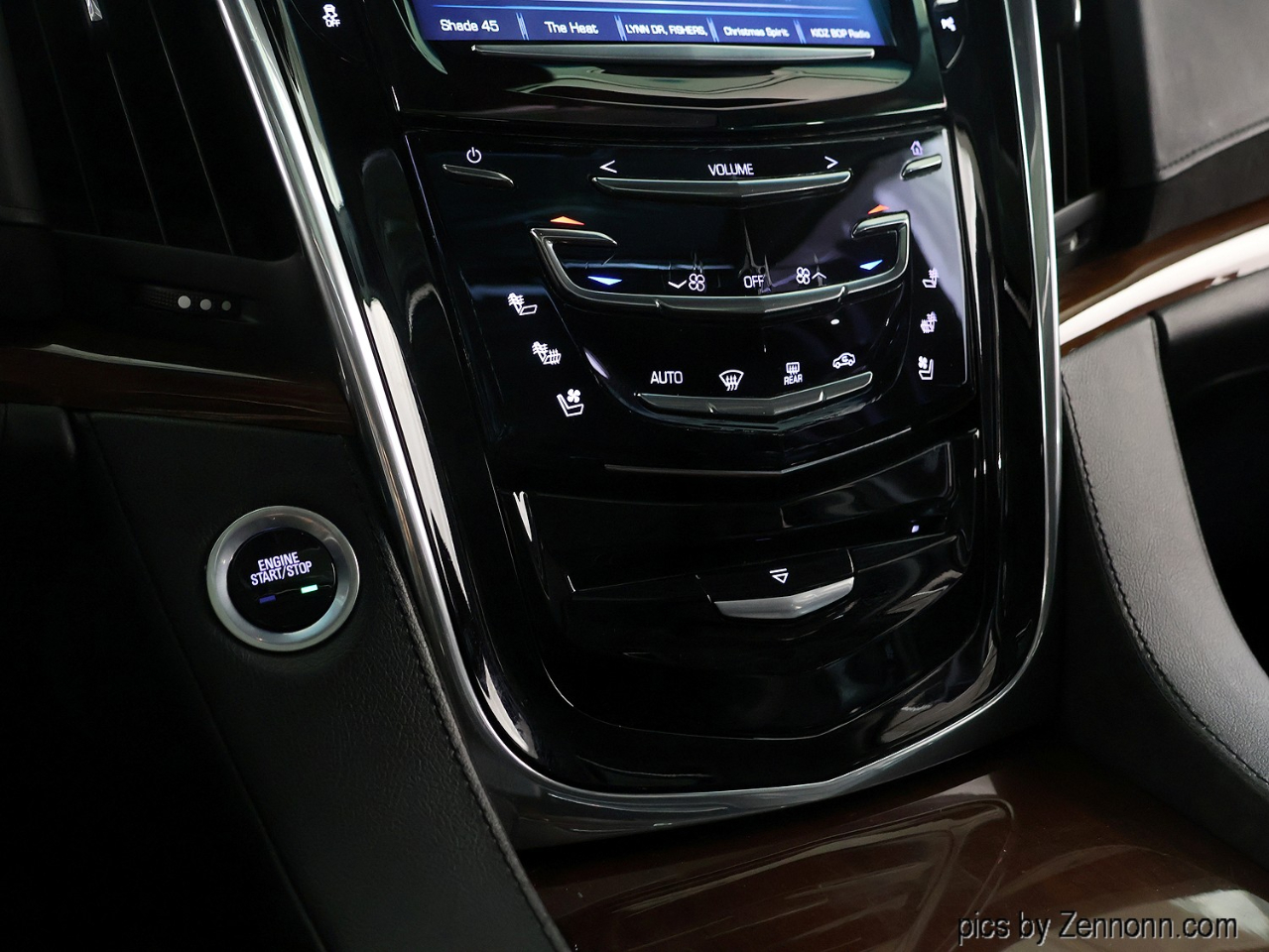 Cadillac Escalade 4WD 4dr Luxury 2017