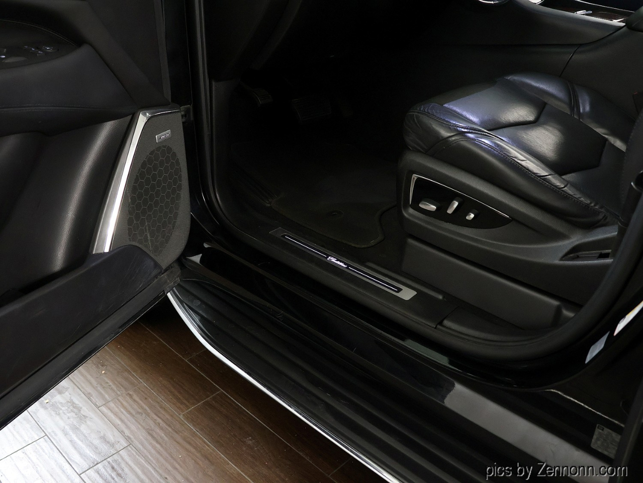 Cadillac Escalade 4WD 4dr Luxury 2017