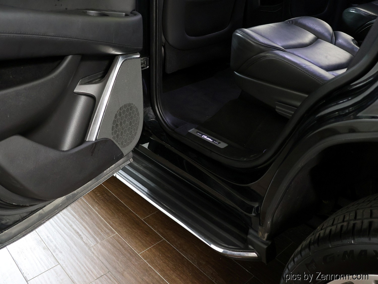 Cadillac Escalade 4WD 4dr Luxury 2017