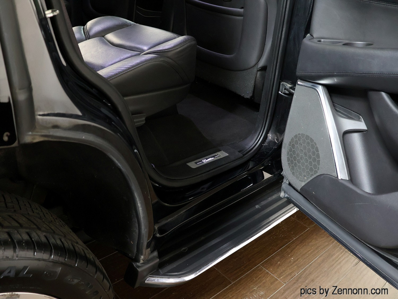 Cadillac Escalade 4WD 4dr Luxury 2017