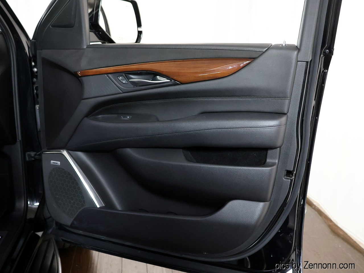 Cadillac Escalade 4WD 4dr Luxury 2017