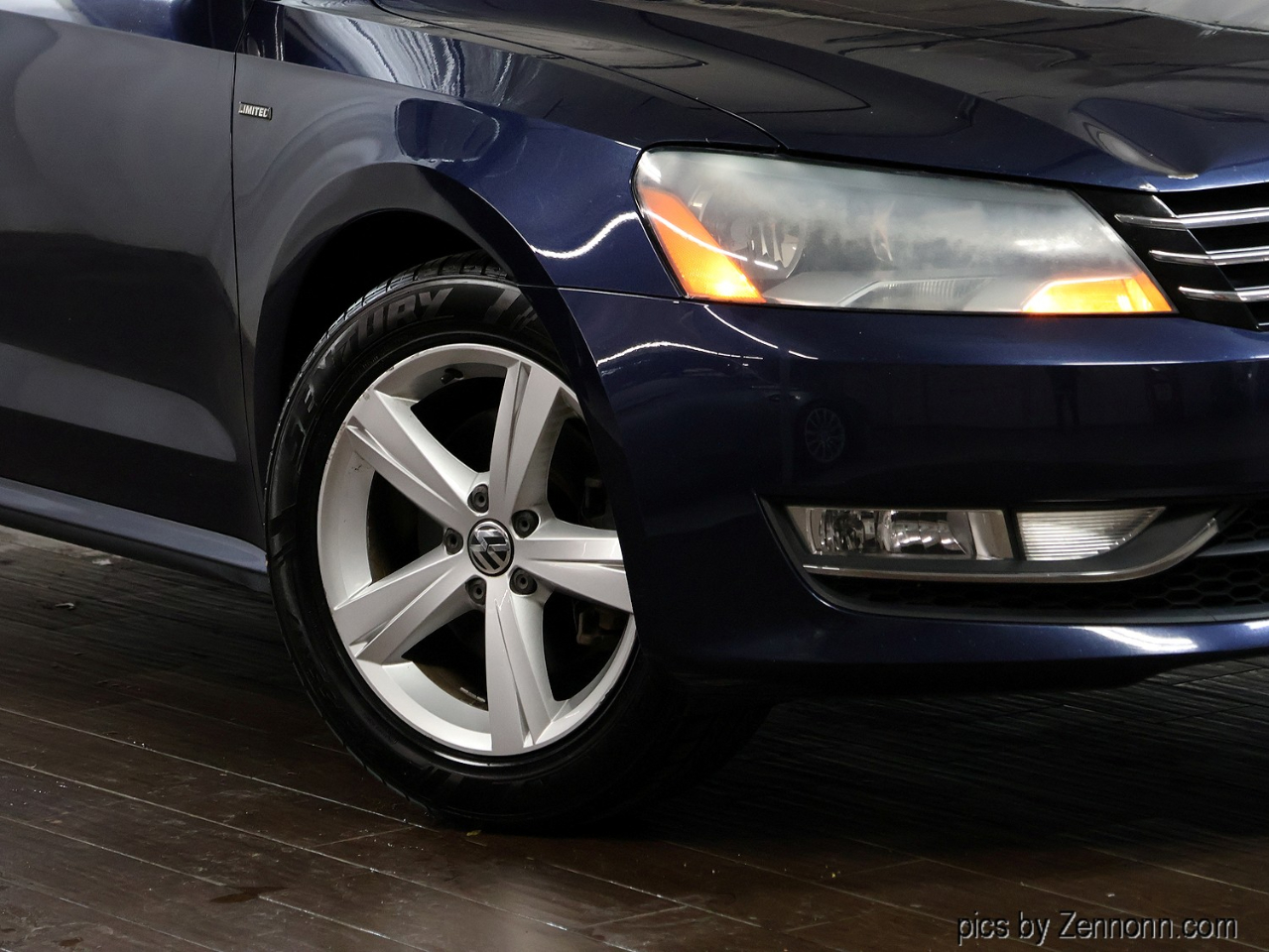 Volkswagen Passat 4dr Sdn 1.8T Auto Limited Edition 2015