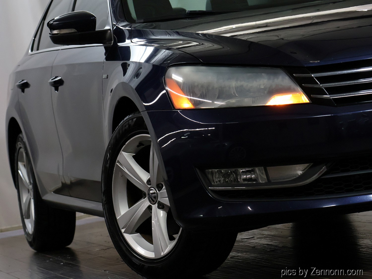 Volkswagen Passat 4dr Sdn 1.8T Auto Limited Edition 2015