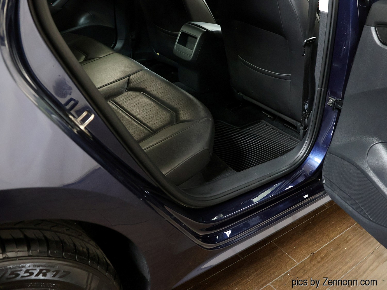 Volkswagen Passat 4dr Sdn 1.8T Auto Limited Edition 2015