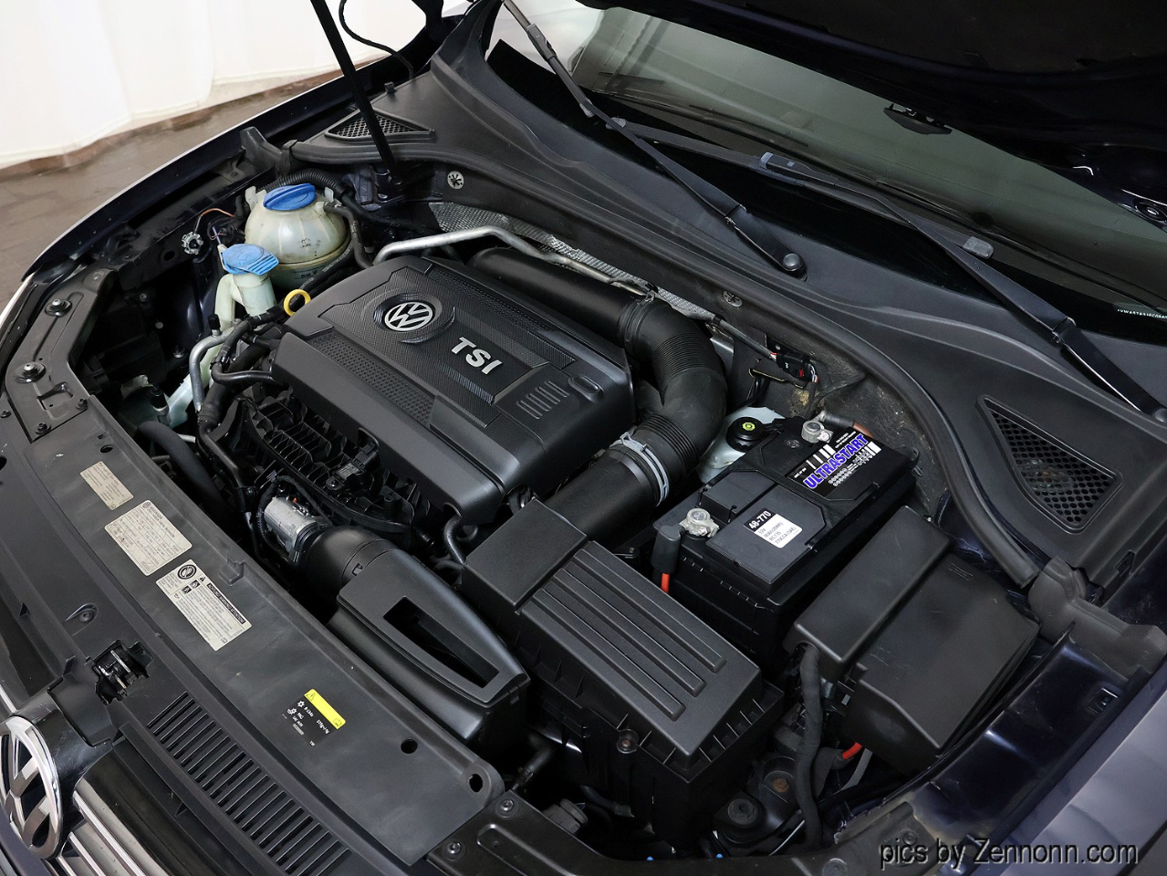 Volkswagen Passat 4dr Sdn 1.8T Auto Limited Edition 2015