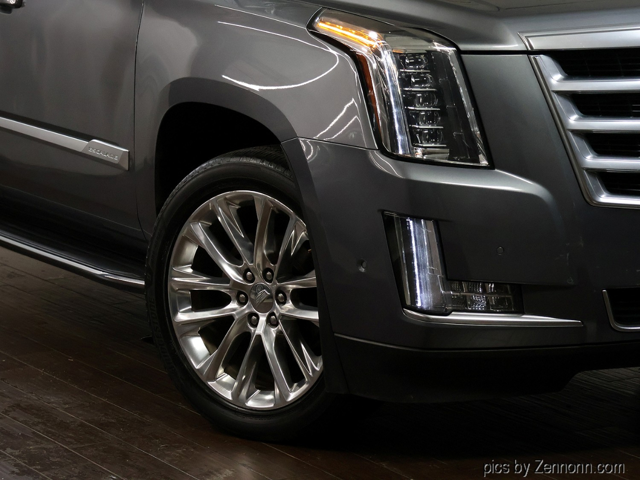 Cadillac Escalade 4WD 4dr Luxury 2019