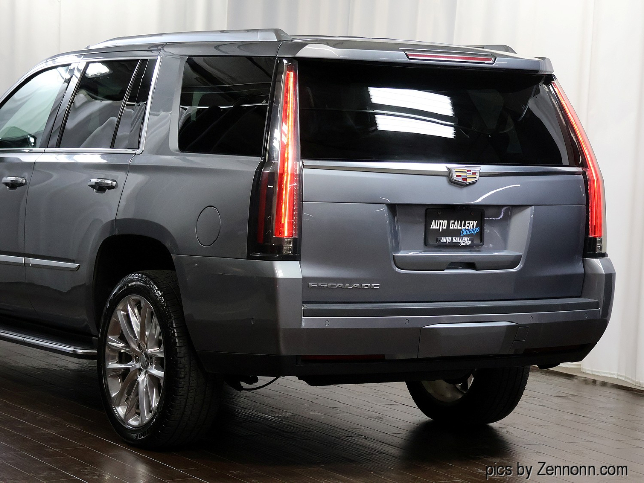 Cadillac Escalade 4WD 4dr Luxury 2019