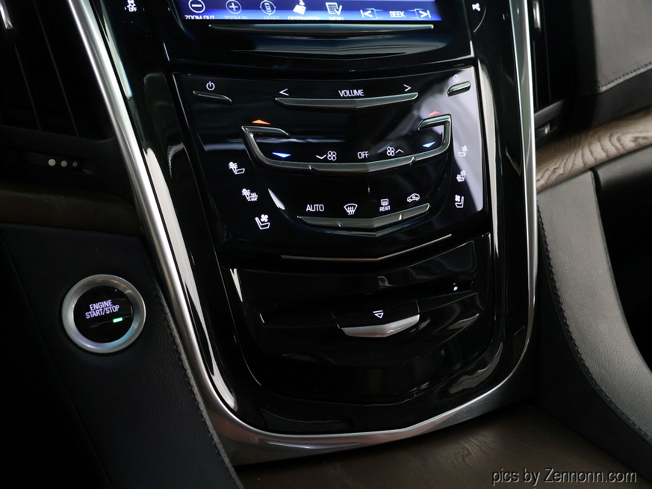 Cadillac Escalade 4WD 4dr Luxury 2019