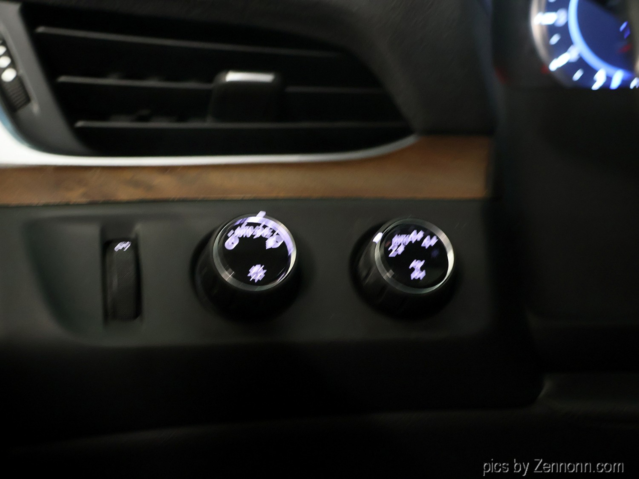 Cadillac Escalade 4WD 4dr Luxury 2019