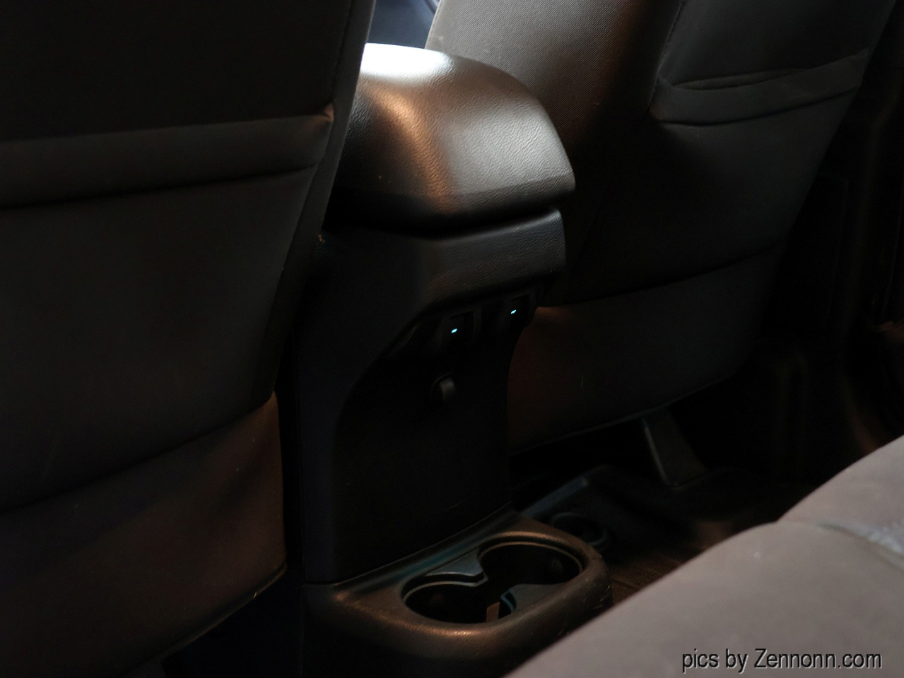 Jeep Wrangler Unlimited 4WD 4dr Sport 2016